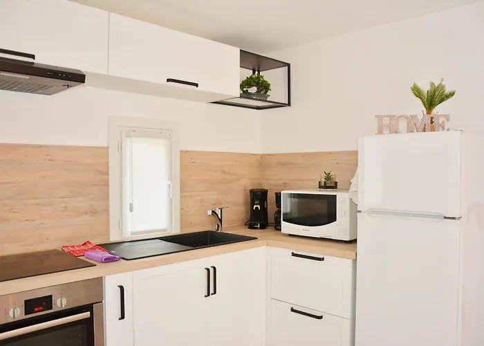 House Of 45 M2 With Garden And Pool In Barcares Nyaraló *