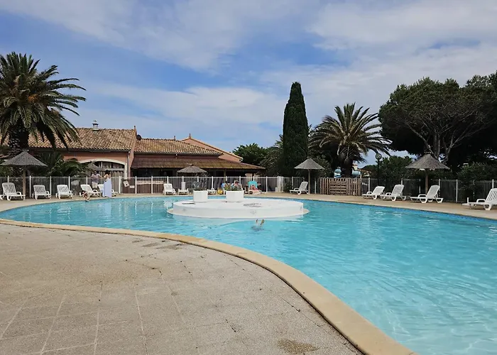 House Of 45 M2 With Garden And Pool In Barcares Nyaraló *