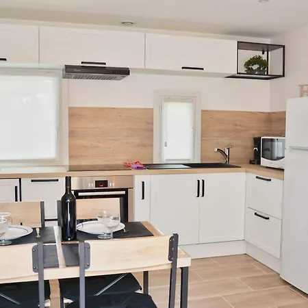 House Of 45 M2 With Garden And Pool In Barcares