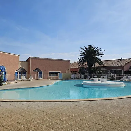 House Of 45 M2 With Garden And Pool In Barcares