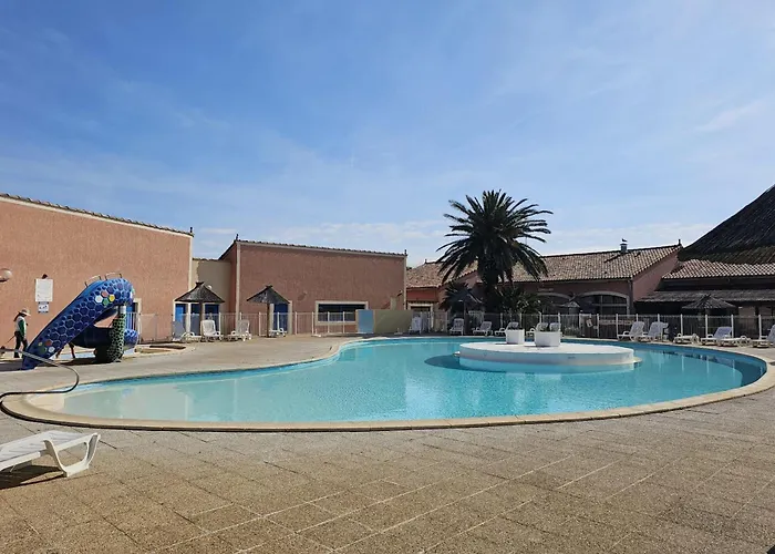 House Of 45 M2 With Garden And Pool In Barcares